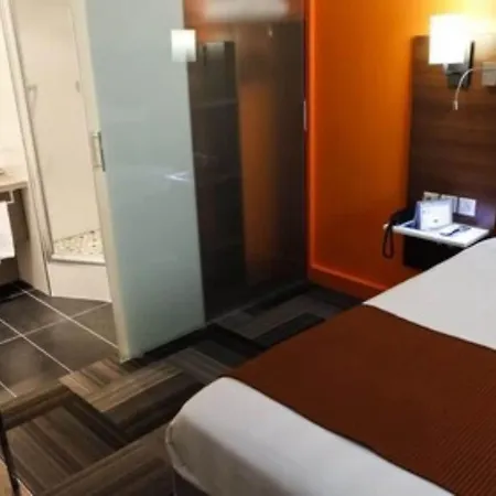 Kyriad Lyon Sud Foy Hotel