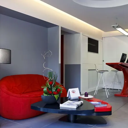 Kyriad Lyon Sud Foy Hotel 3*