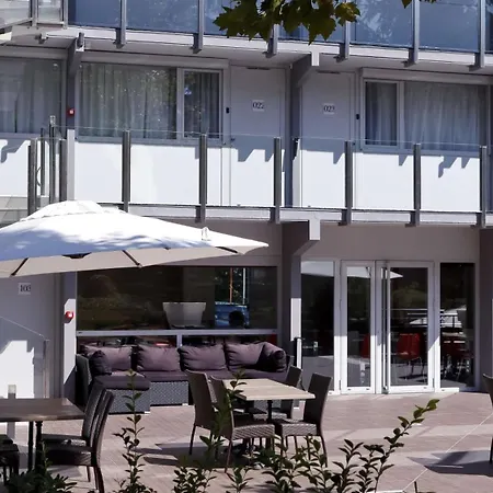 酒店 基里亚德里昂苏德圣佛伊酒店 3*