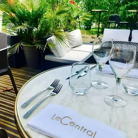 Hotel Kyriad Lyon Sud Foy Sainte-Foy-lès-Lyon