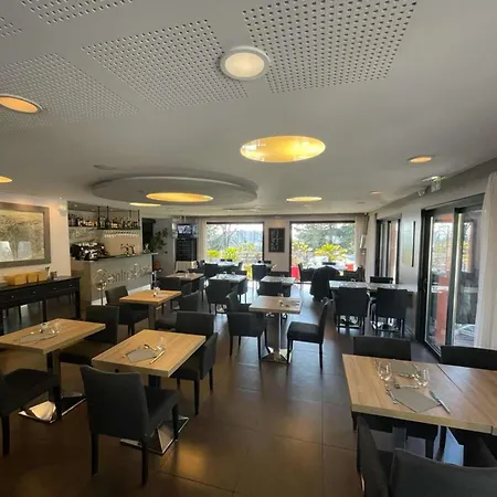 Kyriad Lyon Sud Foy Hotel 3*