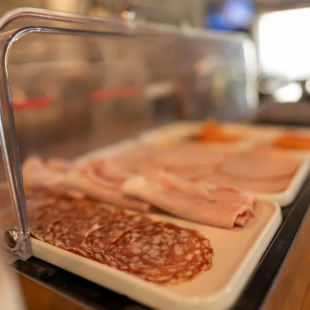 酒店 基里亚德里昂苏德圣佛伊酒店